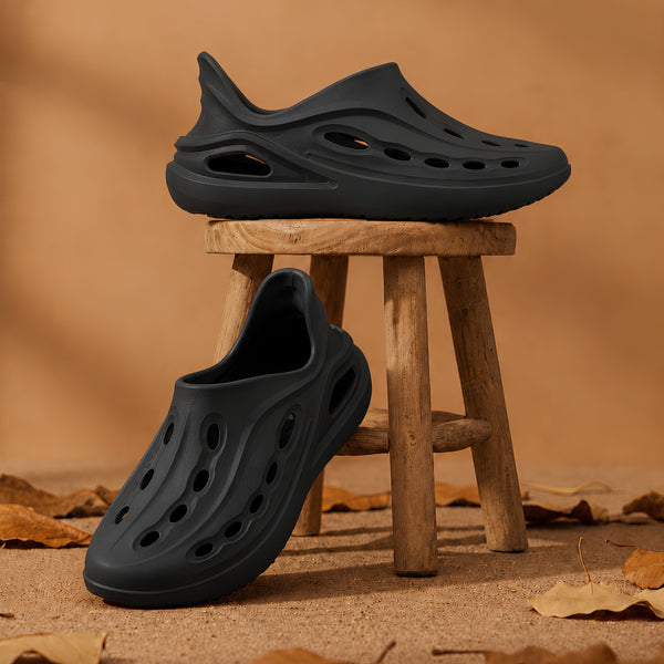 Breathable Dragon Clogs - Black Heeluxe