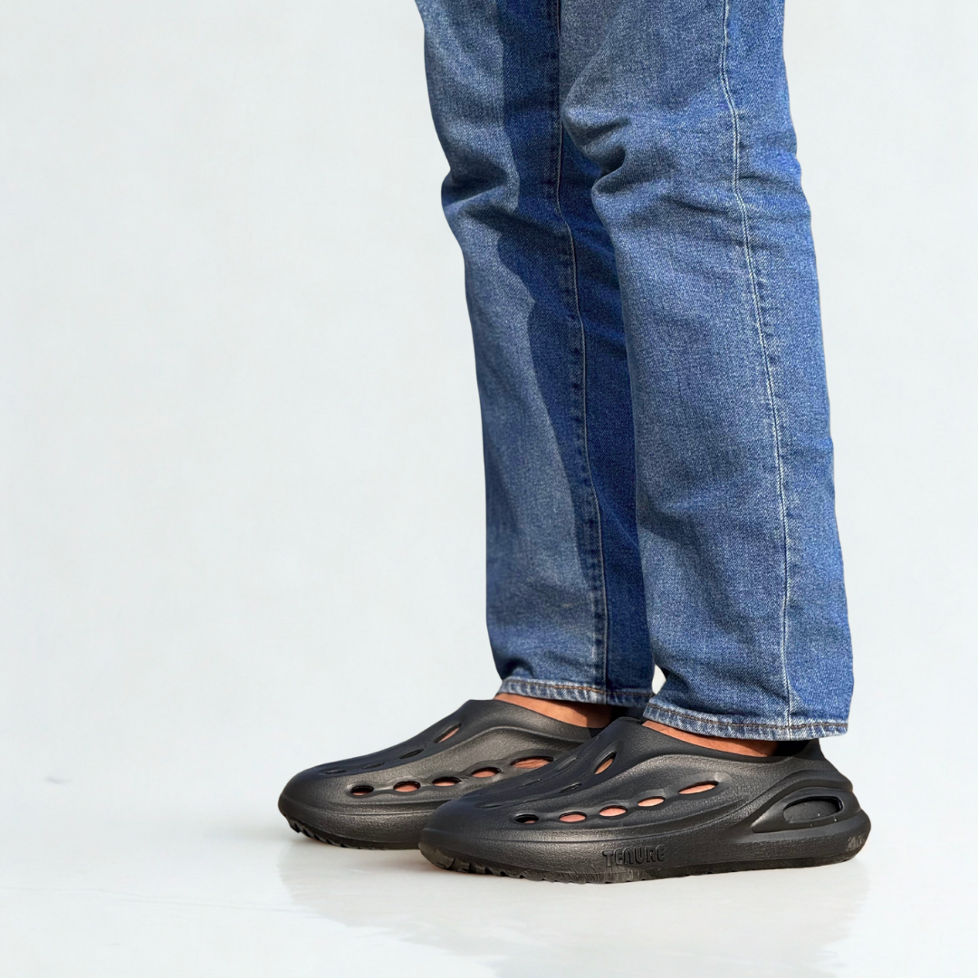 Breathable Dragon Clogs - Black Heeluxe