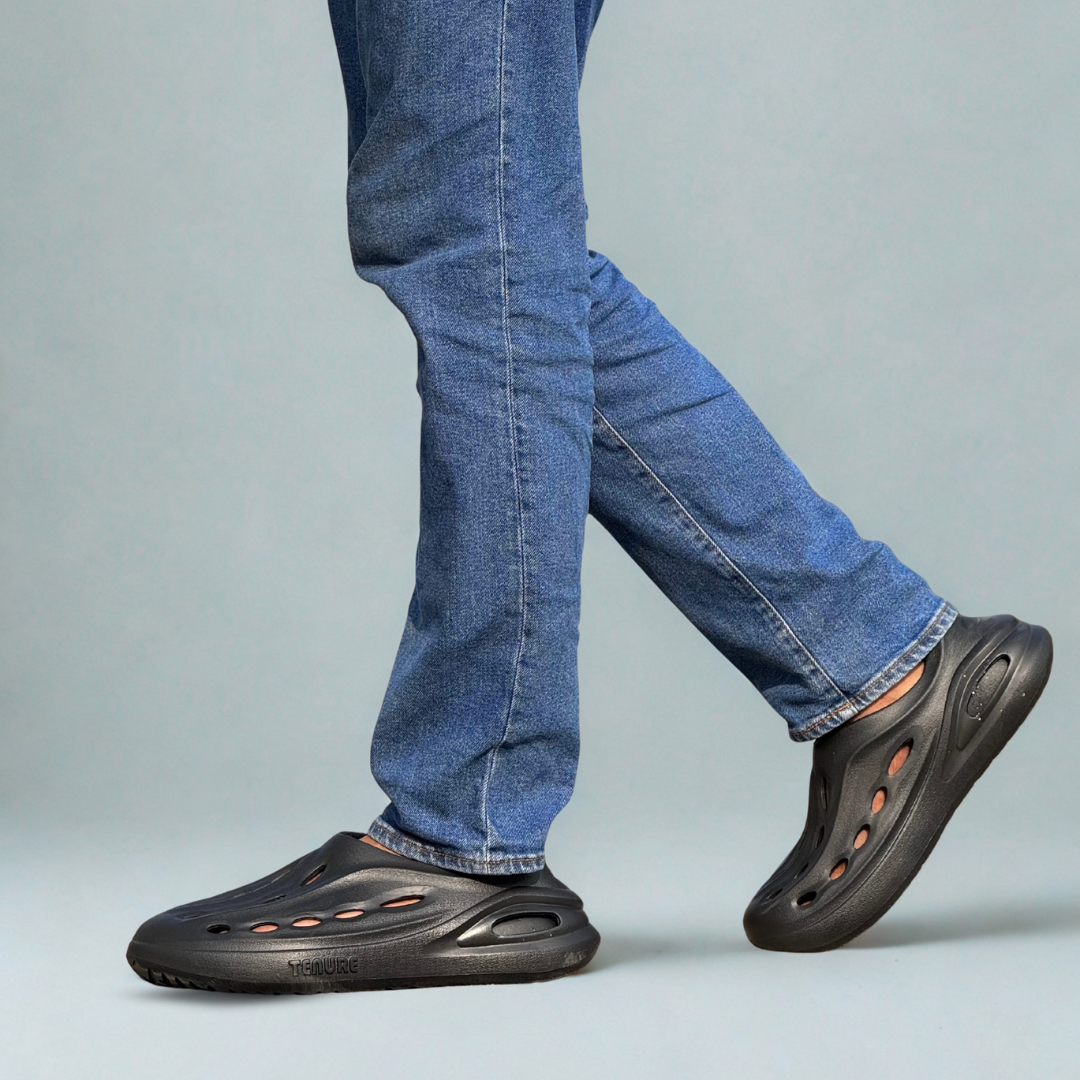 Breathable Dragon Clogs - Black Heeluxe