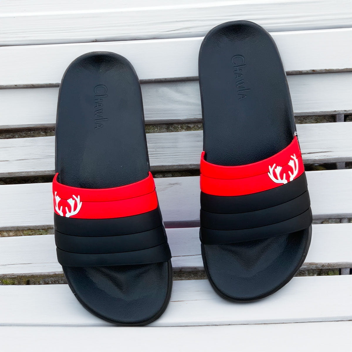 CPH-1003 – Premium Red & Black Slippers