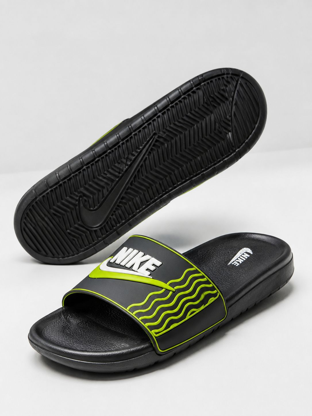 Air Cushion Slippers Heeluxe.pk